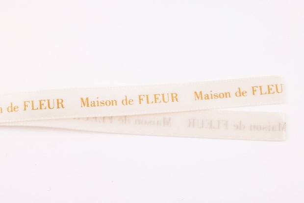 "Maison de FLEUR BOOK マルチケース付き NAVY ロゴリボン