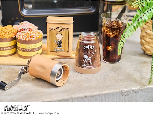 スヌーピーデザインのコーヒーミル＋ミニ缶