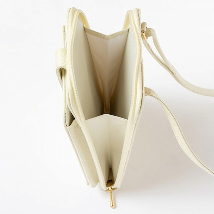 dazzlin ガバッと開く スマホショルダー