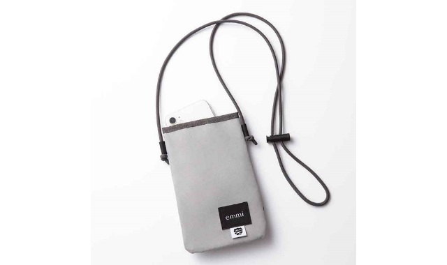 emmi × SHAKA じゃばら財布が付いたフォンポシェット