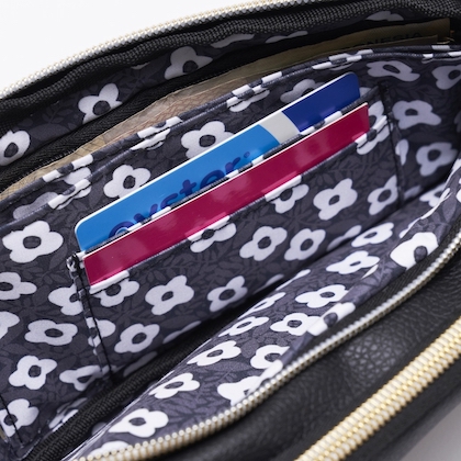 kippis (キッピス) 2層式お財布＆スマホショルダー 一体型バッグ