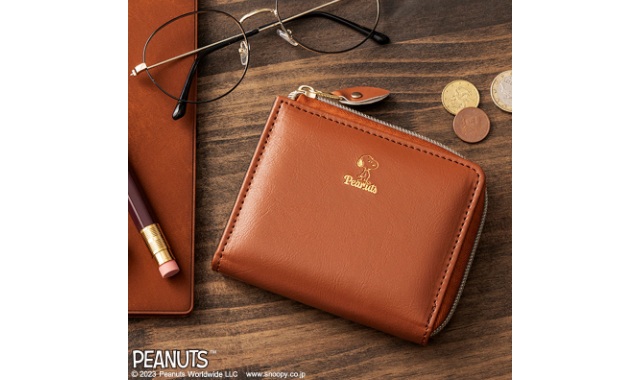 SNOOPY SMOOTH COMPACT WALLET BROWN (スヌーピー スムース コンパクト ウォレット ブラウン)