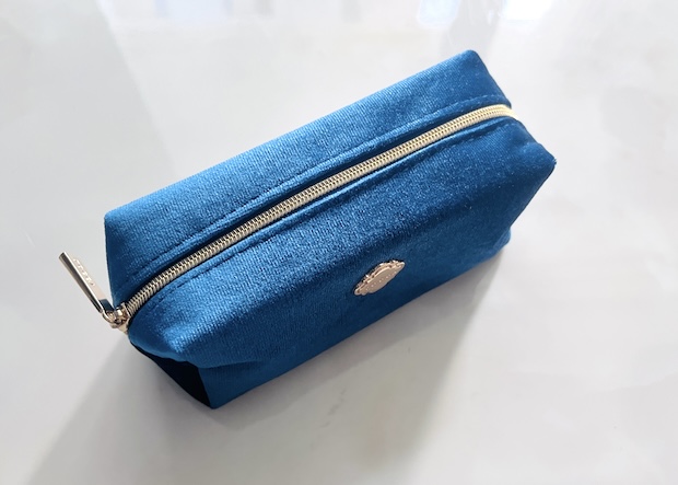 TOCCA ベロアポーチ