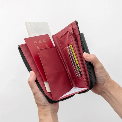  JALと考えた優秀スマホショルダー