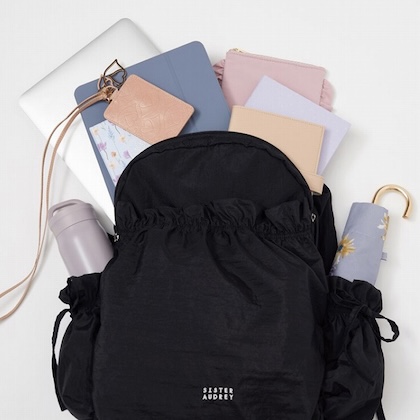 SISTER AUDREY 超軽量! 大人かわいいフリルギャザーリュックBOOK [color:black]