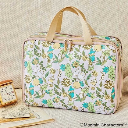 MOOMIN 閉めるだけでスリムに! たっぷり入る圧縮収納ポーチ BOOK