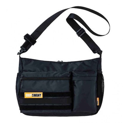GRIP SWANY (グリップスワニー) ワッペン付きショルダーバッグ