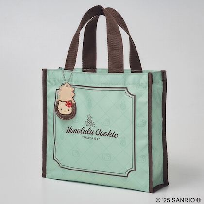 日焼けキティ　Honolulu Cookie 　ぬいぐるみ　バッグ　チャーム Amazon.co.jp: Honolulu Cookie Company × HELLO KITTY