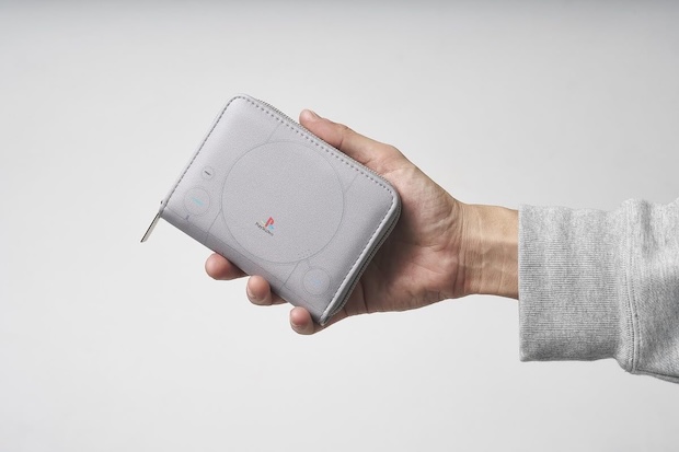 初代「プレイステーション」モチーフ じゃばら式財布&コントローラーの握れるマスコットキーホルダー