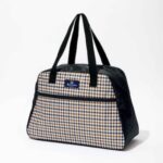 GLOW (グロー) 2026年 3月号 雑誌 付録 [Aquascutum (アクアスキュータム) 大容量ボストンバッグ]