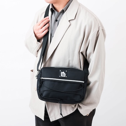 からあげクン ショルダーバッグ BOOK feat. JAM HOME MADE 〈ローソン・HMV限定〉