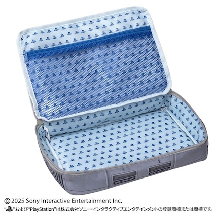 初代PlayStation™の原寸大マルチケース付き