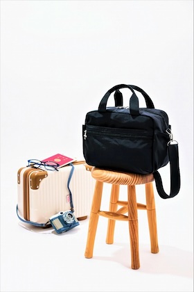 日本旅行が考えた 旅の快適さを追求した2WAYショルダーバッグ