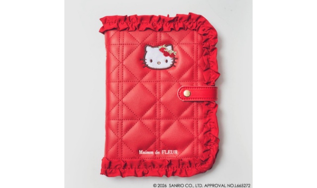 Maison de FLEUR×HELLO KITTY いちごマルチケースBOOK RED