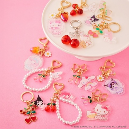 SANRIO CHARACTERS きらきらフルーツチャームBOOK