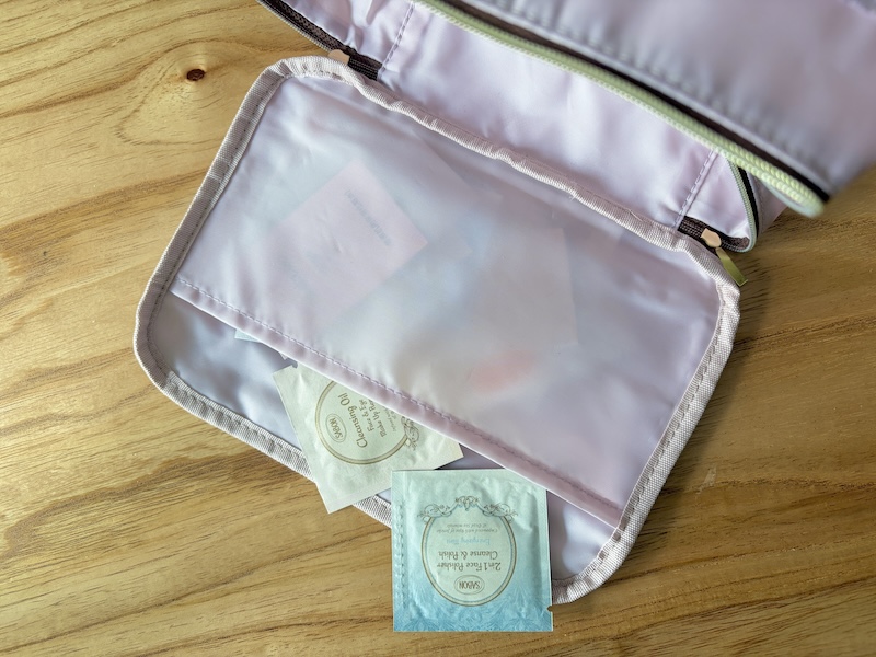 ゼクシィ2026年5月号付録【ミニーマウスのマルチポーチ