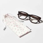 ALLISON BROWN （アリソンブラウン） べっこう柄調光サングラス＆めがね拭きにもなる巾着ケース