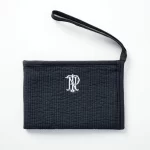 VERY×ピオヌンナル　お守りポーチ (3層マルチフラットポーチ)